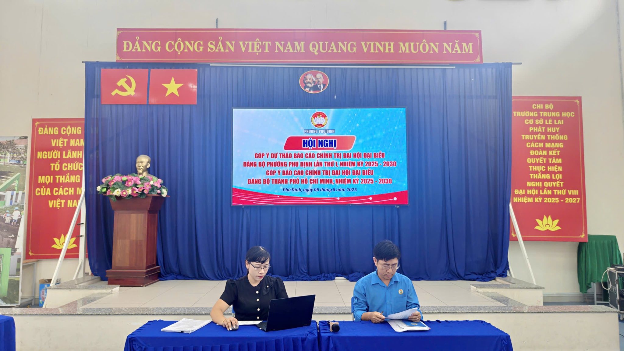 Phát huy tinh thần trách nhiệm, tính dân chủ trong hệ thống mặt trận tổ quốc việt nam phường Phú Định